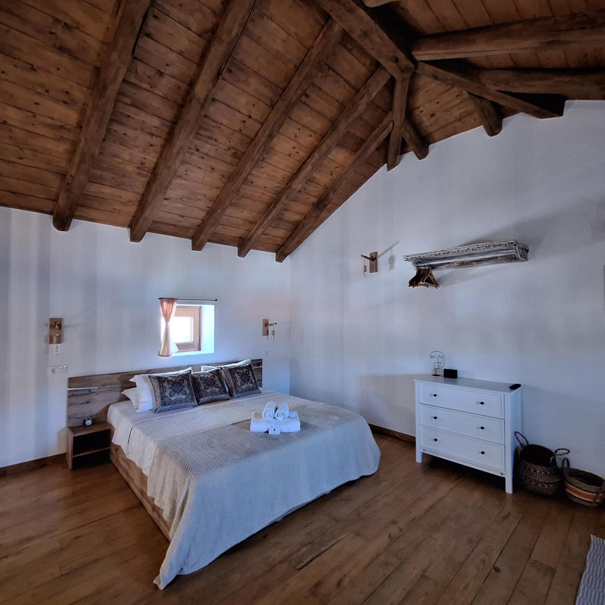 To Pefko - Mezzanines - Apartment Megisti ภายนอก รูปภาพ