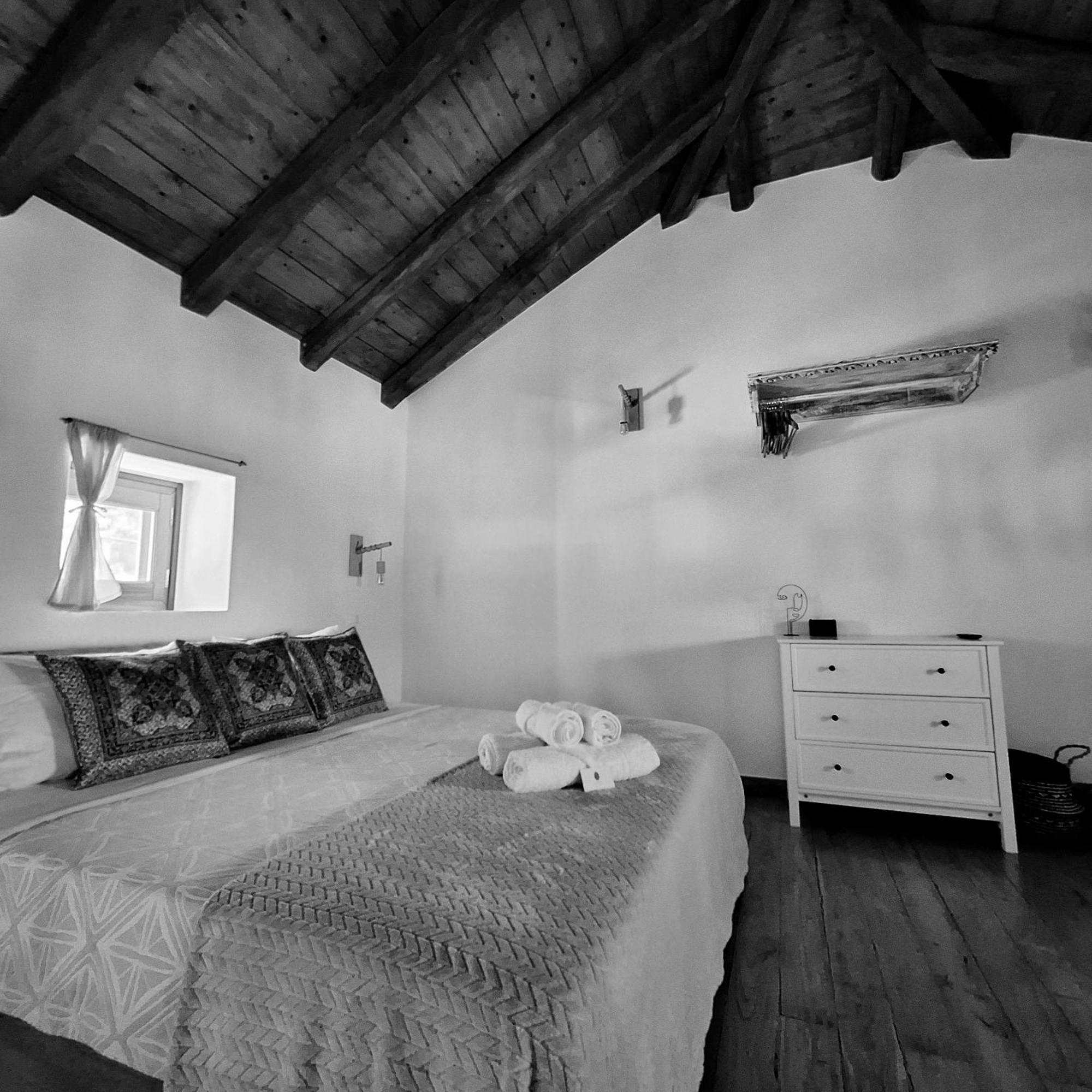 To Pefko - Mezzanines - Apartment Megisti ภายนอก รูปภาพ