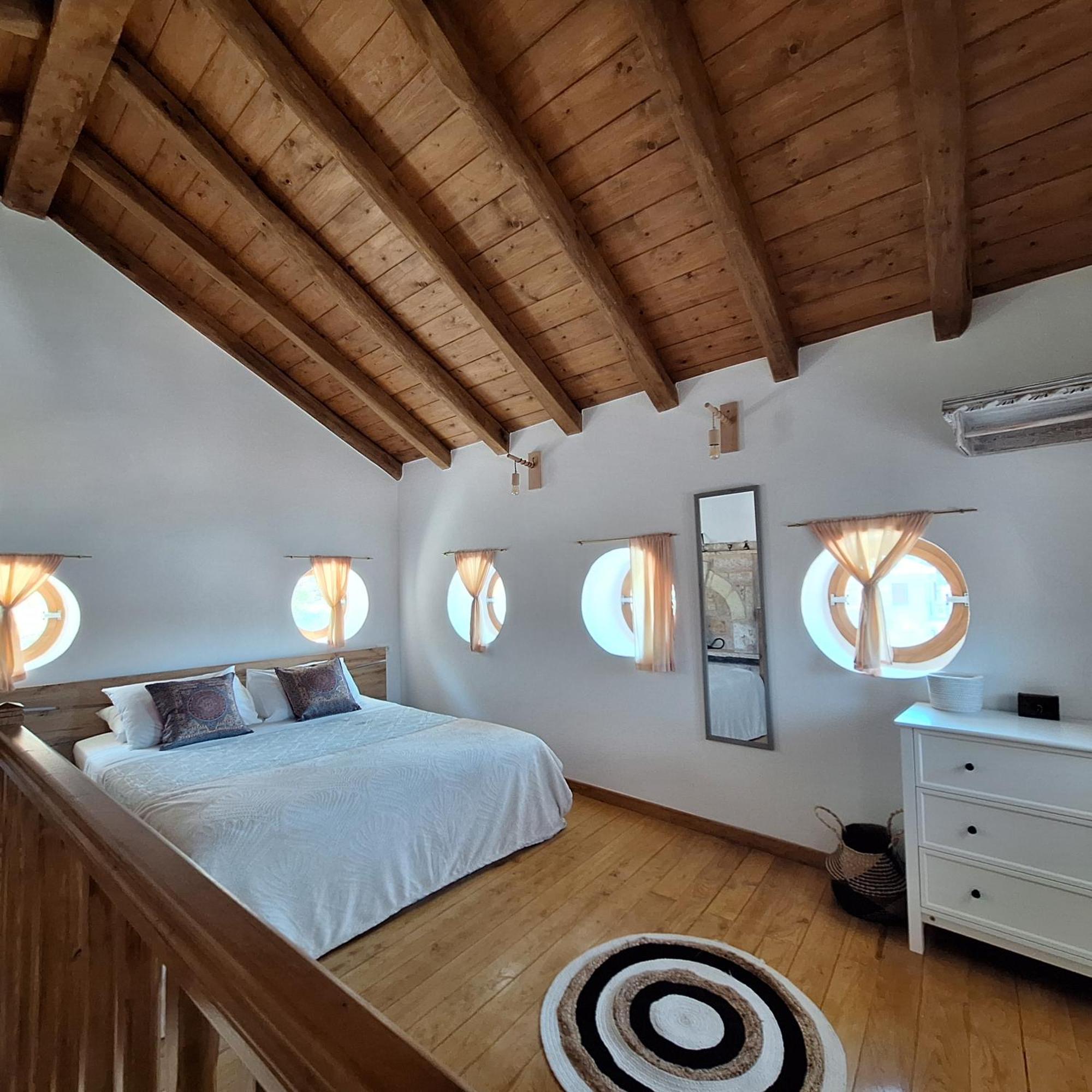 To Pefko - Mezzanines - Apartment Megisti ภายนอก รูปภาพ